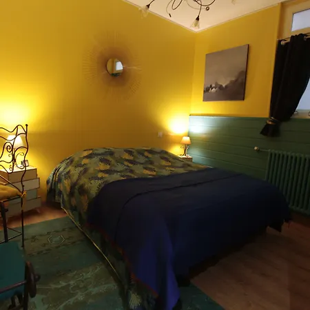 Bed & Breakfast Les Ateliers D'art Modiste Et Formier