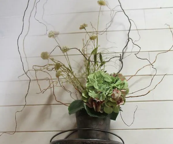 B&B Les Ateliers D'art Modiste Et Formier 로안