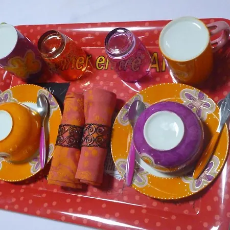 Les Ateliers D'art Modiste Et Formier Bed & Breakfast Roanne